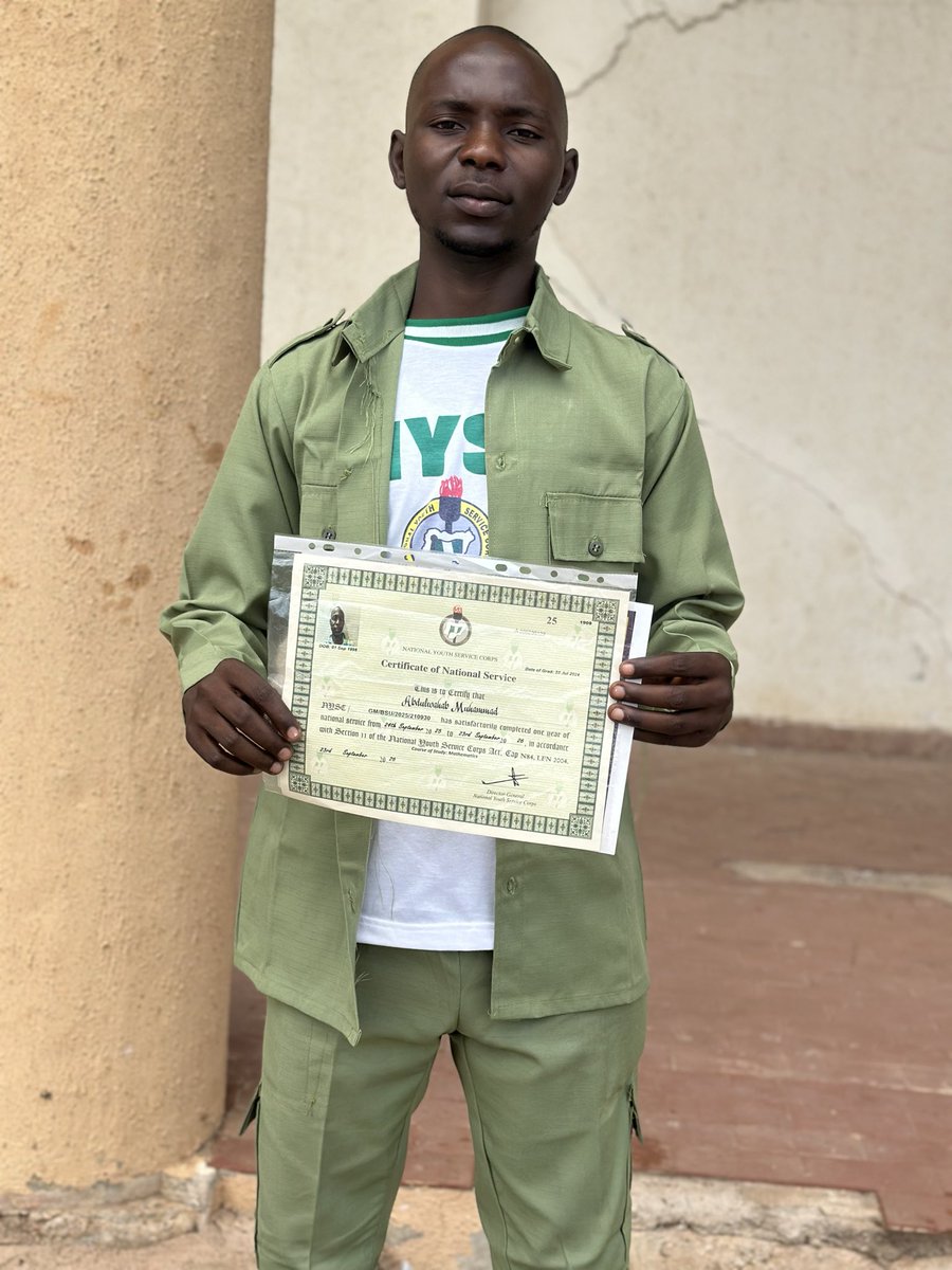 Chiroma32's tweet photo. Alhamdulillah for completing my NYSC! Grateful to Allah, my parents, and loved ones. May this certificate open greater doors.

Aamin Yaa Hayyou Yaa Qayyoum.

Thank you all. https://t.co/o0TALYr8Pg