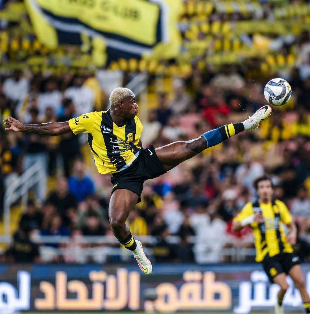KORA_INSIGHT's tweet photo. 📊🔥..

للمرة الأولى في تاريخ مواجهات الفريقين بدوري المحترفين..

#الاتحاد يهز شباك #النصر بهدفين خلال أول 22 دقيقة، في بداية قوية تعكس الحضور الهجومي لـ«العميد».

حضور اتحادي مبكر 🟡⚫️ https://t.co/AvFByxGmen