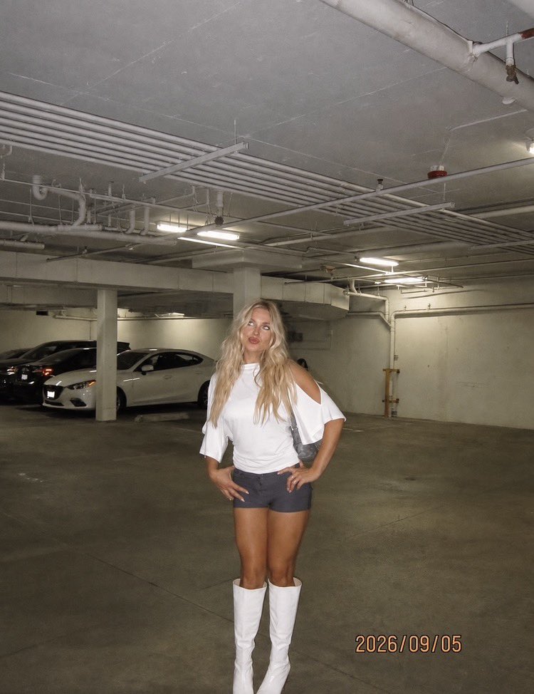 addisonhell_'s tweet photo. dime, what you need ⋆˚࿔ https://t.co/8I8ODoHOby