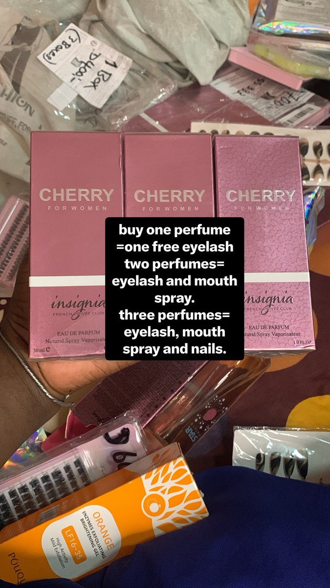 kulthumsideeye's tweet photo. Assalamu alaykum guys, I’m doing a little bit of a giveaway and a buy one get one free. My room is packed with orders since last year may or June and I just want some space to move around so please dm me if you or anyone you know might be interested.! Thanks￼ https://t.co/W8jNm7poYF