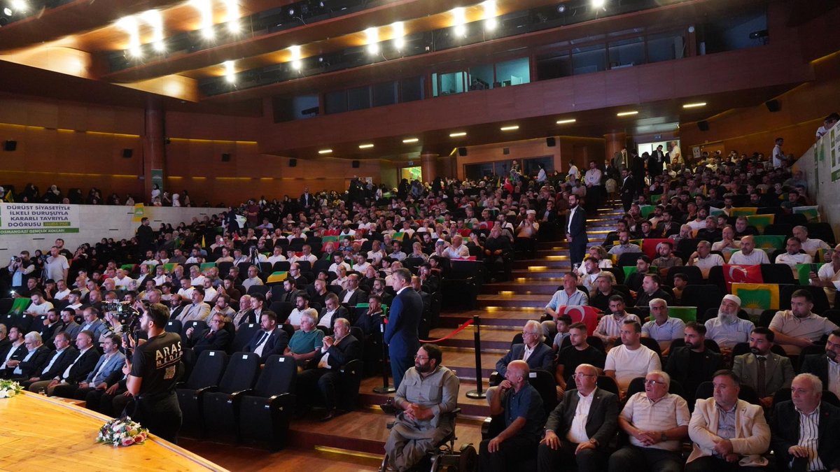 MehmetEsin_'s tweet photo. HÜDA PAR Bursa 5. Olağan İl Kongresine katıldık.
Güven tazeleyerek yeniden İl Başkanı seçilen Zeki Aras ve değerli yönetimini tebrik ediyor, yeni dönem çalışmalarında başarılar diliyorum. 
Bursa'mız ve ülkemiz için hayırlı olsun.
#HürDavaPartisi https://t.co/nkTgtRNeqR