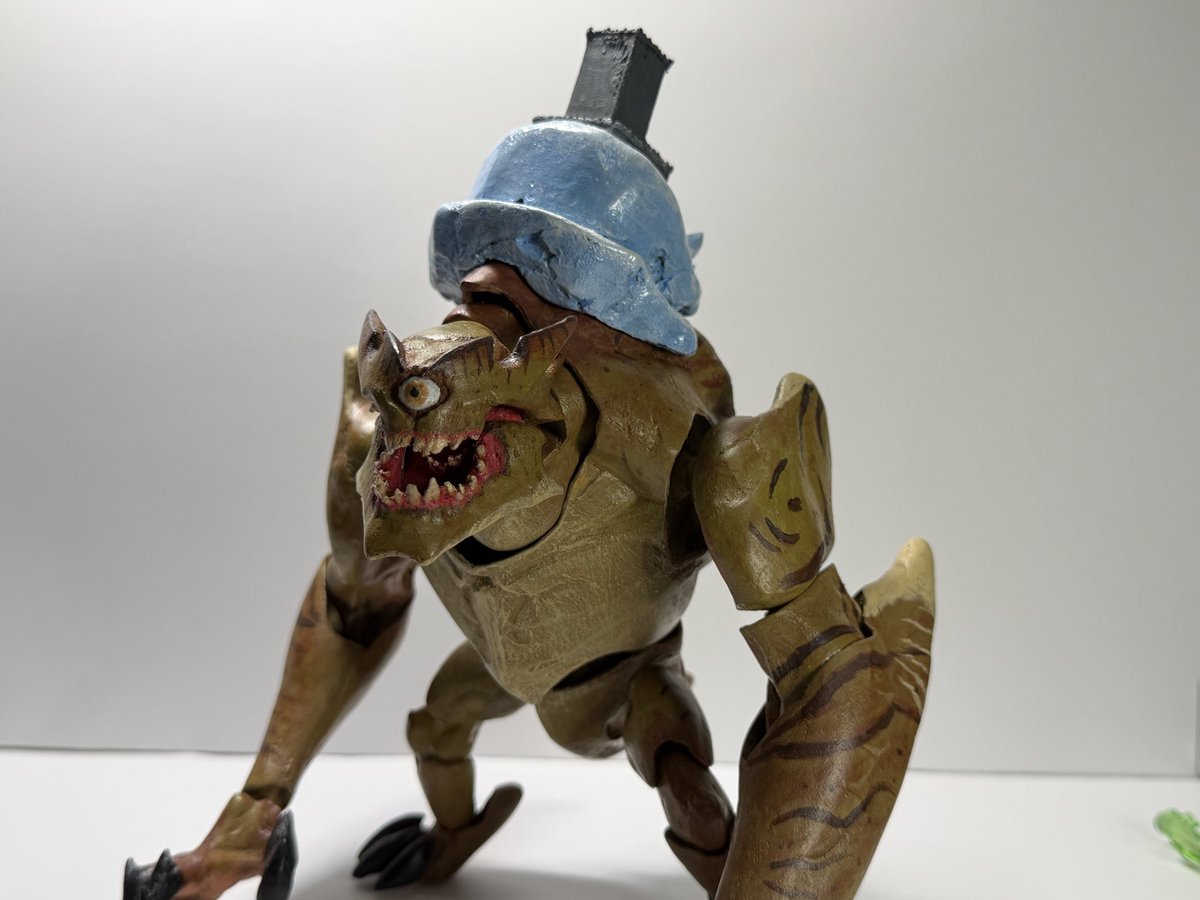 e_wacky's tweet photo. @Cattusontwitt @Fortnite I got tired of waiting for a company to make one so I just made one myself https://t.co/xr551G1gYL