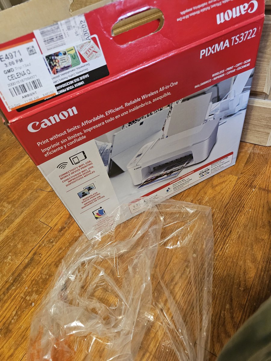 HeyCelena's tweet photo. Annoyed w/ @CanonUSA 🖨.

What happened to just🔌 in &amp; print?
I gotta download TWO apps (Canon &amp; Word), sign in, create PWs, use wifi...
AND the instructions are online.
Why not digitize the limited warranty &amp; safety instructions &amp; print the setup guide?

Technology😒. #JustSayin https://t.co/jscxoQxs3Z