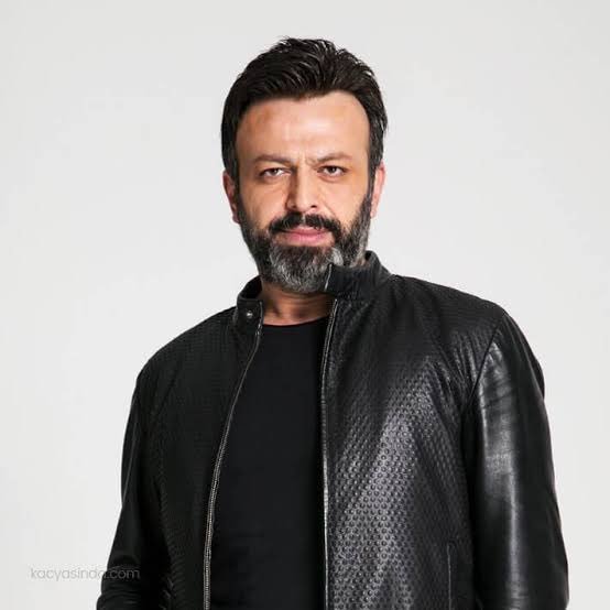 Crm7md7King's tweet photo. الوسط الفني تركي يفتقد 4 ممثلين هذا العام بعد وفاتهم 

الله يرحمهم ويغفرلهم https://t.co/806ywg1PF1