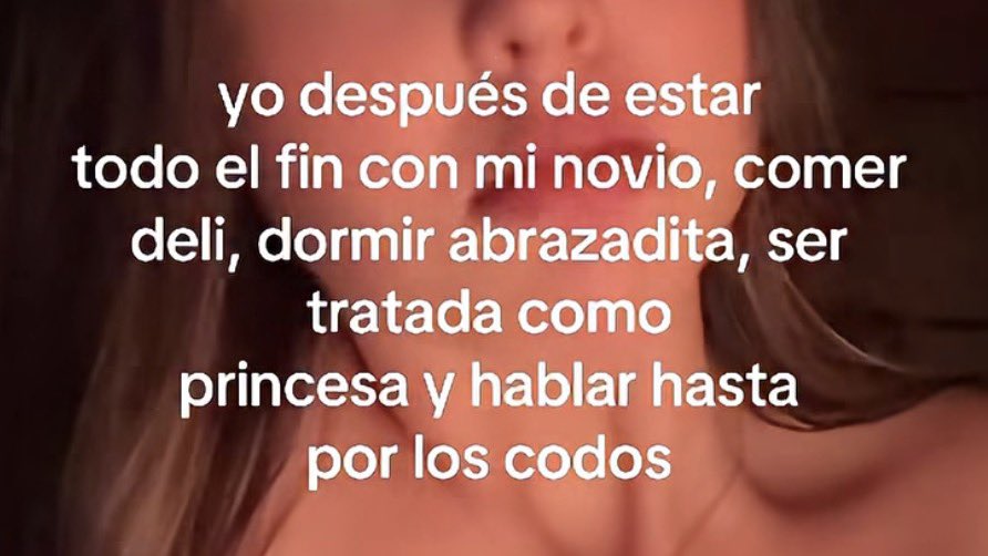 ItsDanielaRoca's tweet photo. Así me amarraron https://t.co/d7z0quUnmc