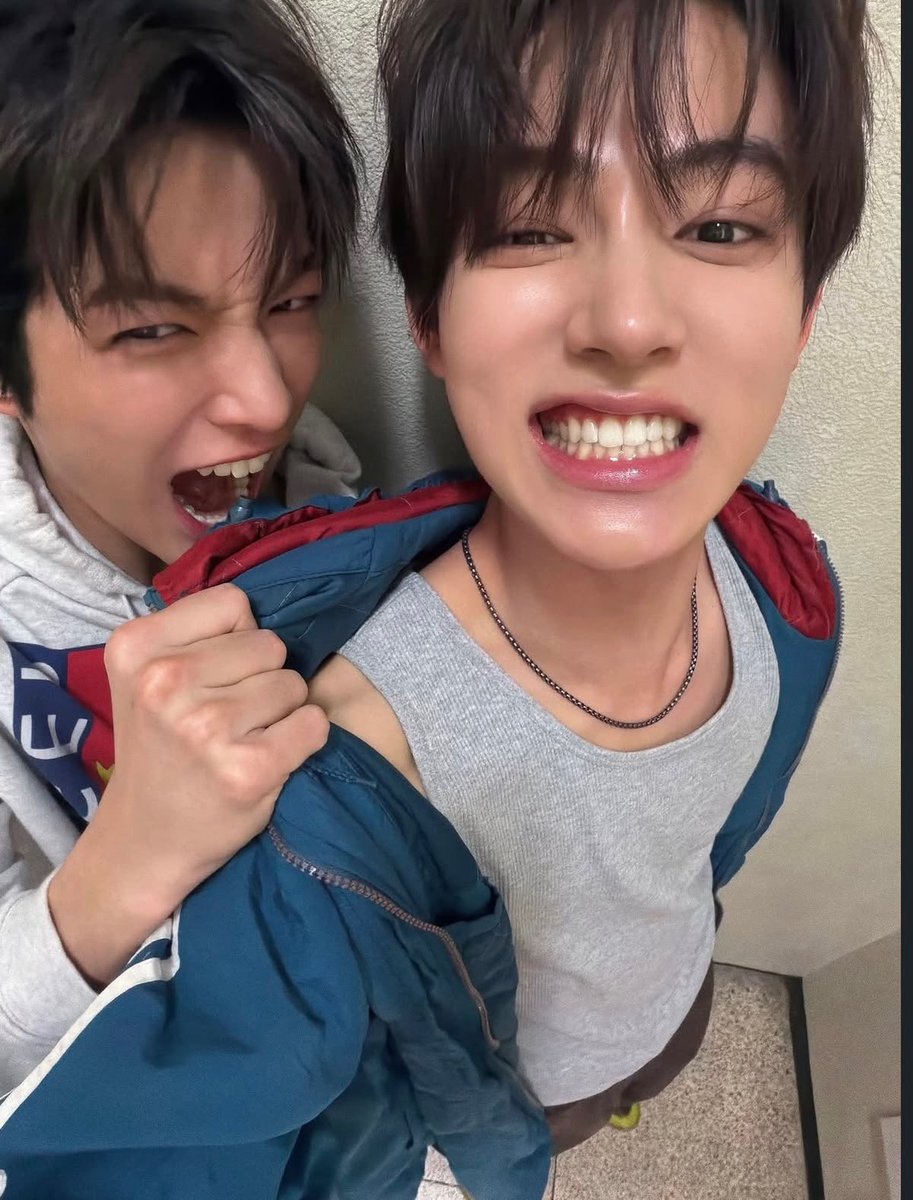 squirrleyjoong's tweet photo. #moothunt lf kpop moots!!
hi!! i'm jen - 16 - 🏴
𝜗ৎ she/her
𝜗ৎ ults: illit, cortis, enha
𝜗ৎ wonhee, seonghyeon biased
𝜗ৎ stan: lsf, ateez, tuide
𝜗ৎ dni: shedtwt, racists
𝜗ৎ i'm very interactive 🥹
♡/↻ to spread
#kpoptwt #stantwt #coertwt #gllitwt #entwt #atinytwt https://t.co/5PpR5t2kiF
