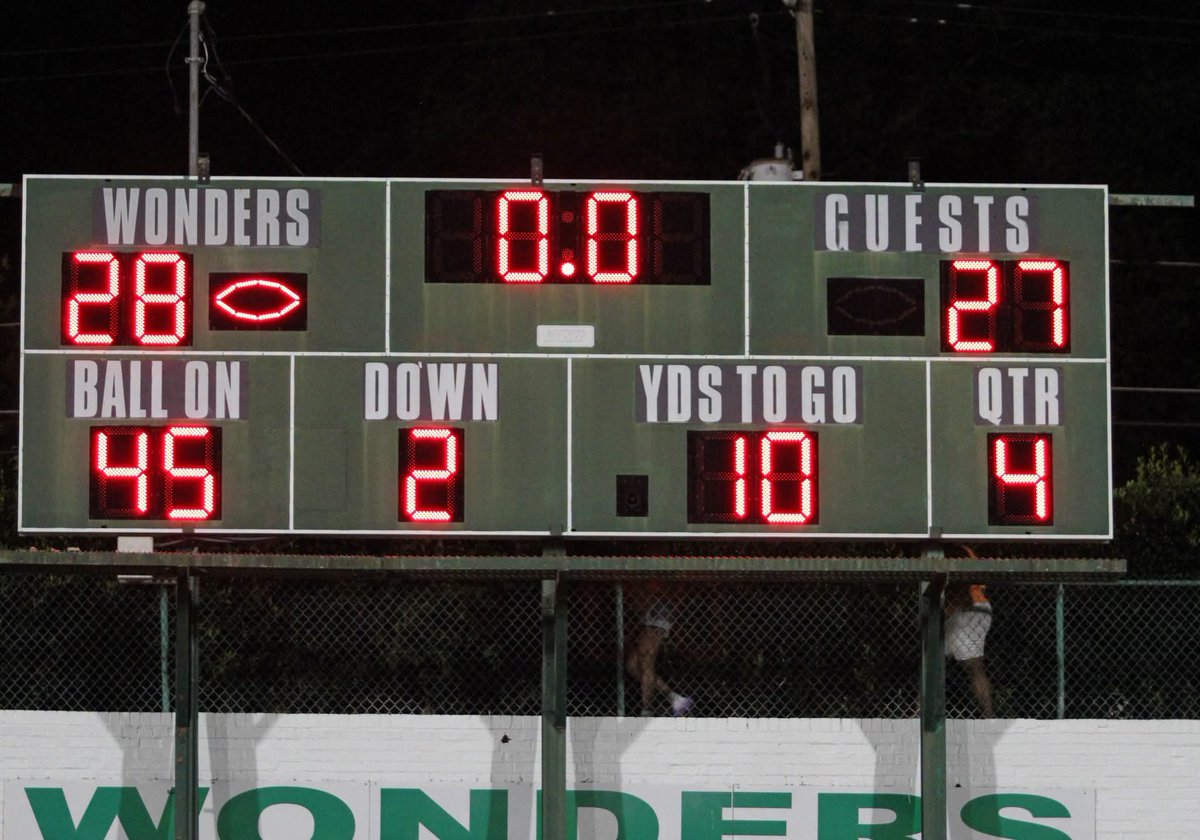 William51alb's tweet photo. Great win last night . We've had this game circled since winter workouts. All the 6am practices and conditioning drills and workouts payed off. Lets go wonders @CoachJHardin16 @Coach_Gregory66 @ALBrownFootball https://t.co/Rgoi5bMIGb