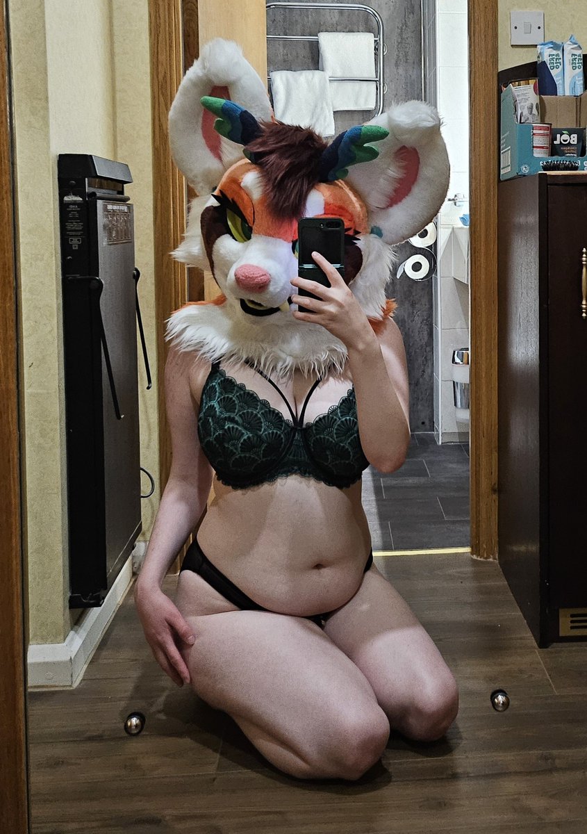 MalenkiiMoon's tweet photo. Feeling cute.. might delete later... ♡ https://t.co/K3GZgvtG5u
