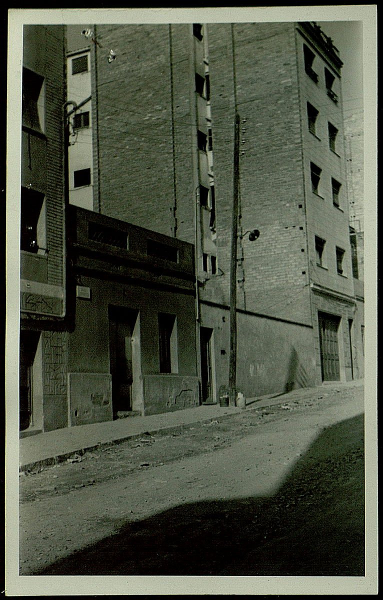 ireneuc's tweet photo. El c/Cervantes de Pubilla Cases, es diu així des del 1946, quan les autoritats franquistes van decidir canviar el nom al carrer Campanetes (Campanillas, en castellà) pel del famós escriptor espanyol. El 1988, l'ajuntament va confirmar el nom que ha arribat fins avui. #HistoriaLH https://t.co/Q8e7AGKxkQ
