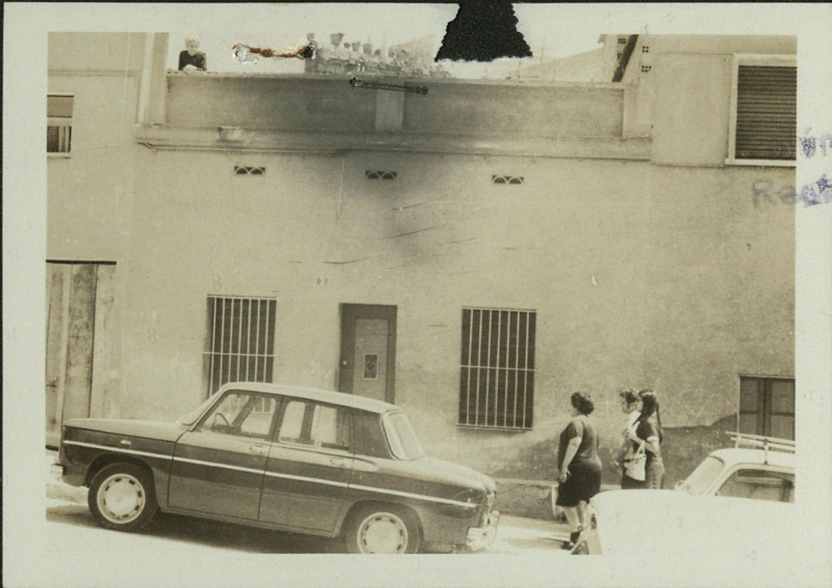 ireneuc's tweet photo. El c/Cervantes de Pubilla Cases, es diu així des del 1946, quan les autoritats franquistes van decidir canviar el nom al carrer Campanetes (Campanillas, en castellà) pel del famós escriptor espanyol. El 1988, l'ajuntament va confirmar el nom que ha arribat fins avui. #HistoriaLH https://t.co/Q8e7AGKxkQ