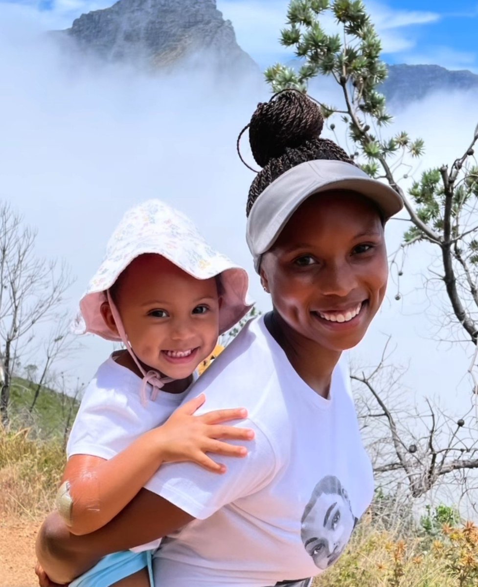 Mlu__N77's tweet photo. I am not a parent yet but I so wish that Denise Zimba custodial matter had a different outcome in court. She didn't deserve to lose her two younger babies to their father who lives 40000 miles away. 

The court did injustice to her. I feel sad each time I see or think about her. https://t.co/VzG2gFg19T