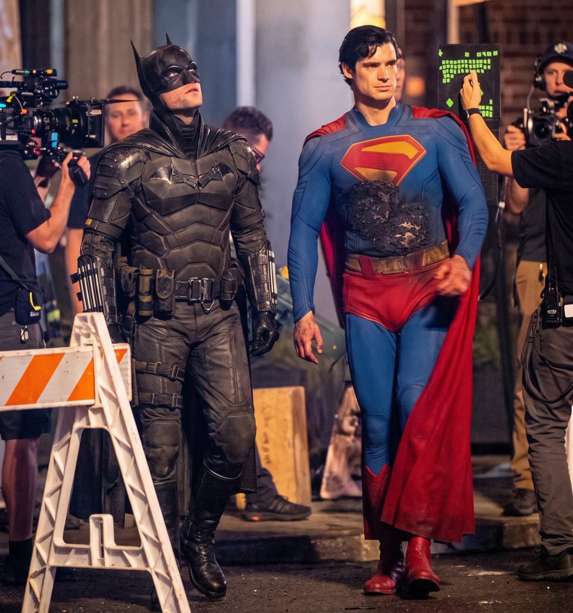 _DCCBRASIL's tweet photo. Eles ficam super bem juntos https://t.co/KzjYiCpKpY