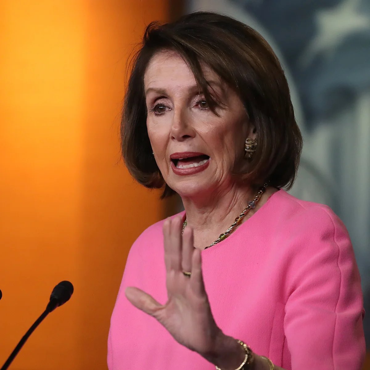 InTheAssembly's tweet photo. Nancy Pelosi bought $VST around $180.

You can buy it under $150 right now.

Use that as you wish. https://t.co/Z51ikLYGRe
