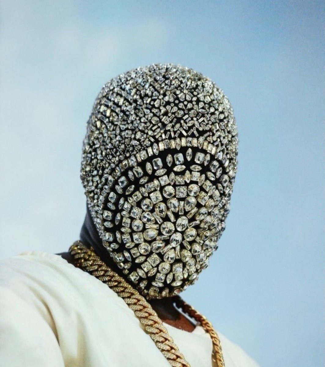 yzybullyy's tweet photo. TOP 3 YE MASKS IMO https://t.co/2cDoOA42t2