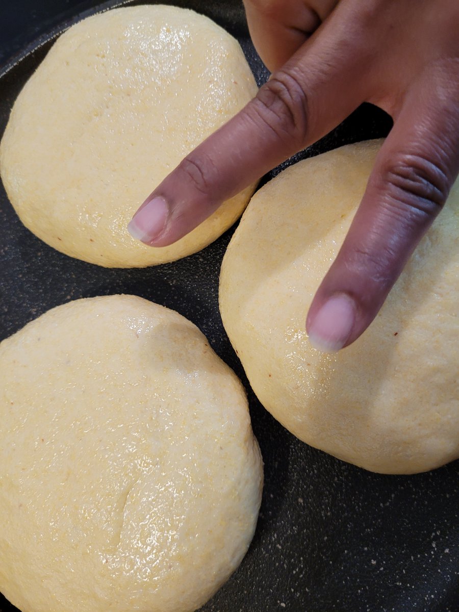 cellswordrin's tweet photo. MAKING PUPUSAS! 🔥 🔥 🔥 #Foodie #Cooking #mexicanfood #GoodAfternoon #GoodEvening #GoodVibes #allday #anyday #yeschef #cook #HaveABrightDay #HappyWeekend ꉂ🌻ʷᵒOH https://t.co/yImFQgZxyc