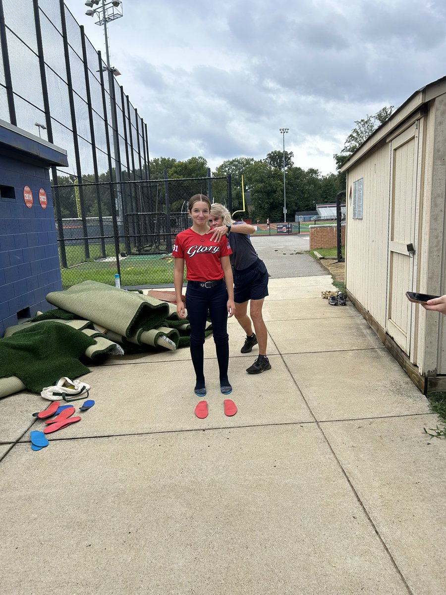 GlorySignorelli's tweet photo. Saturday morning well spent practicing with @VAGloryMiller and getting motor preference assessments! Thank you @Coach_Shelley15 and @SuzyWillemssen for sharing your time and expertise with us! 
#purposedrivensoftball https://t.co/fNmFuGBwiO