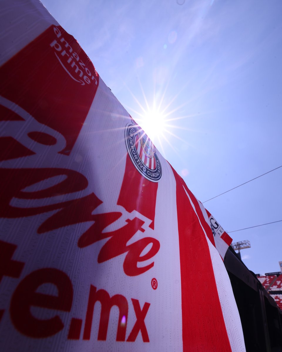 Chivas's tweet photo. ✅ ¡ROJIBLANCA LISTA! 🔴⚪️ https://t.co/JUebndw7Fc