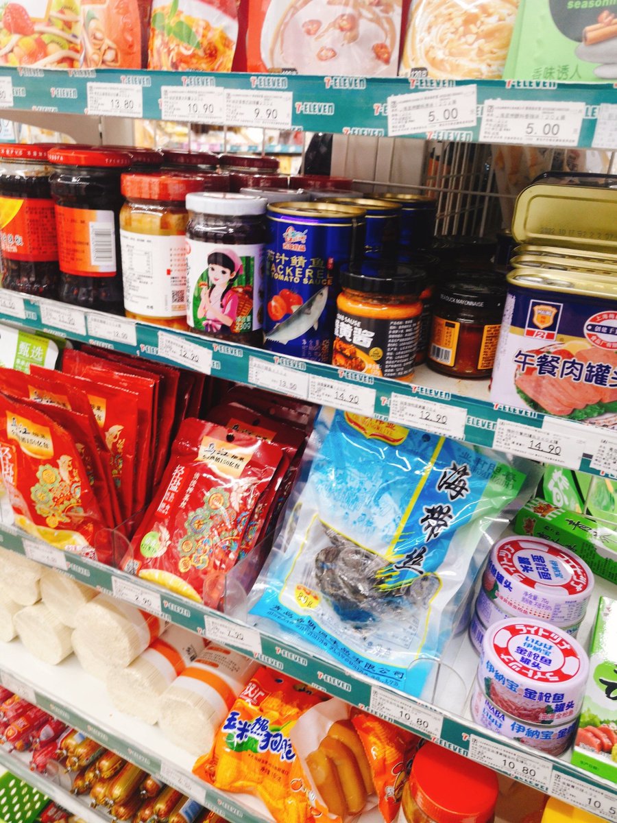 LekEhtzHummus's tweet photo. Our daily fresh supply is here!  Crisp bread u0026 cold milk restocked now—grab yours before they’re gone! Stop by our neighborhood store for quick, tasty picks! https://t.co/51tW0rl0TB