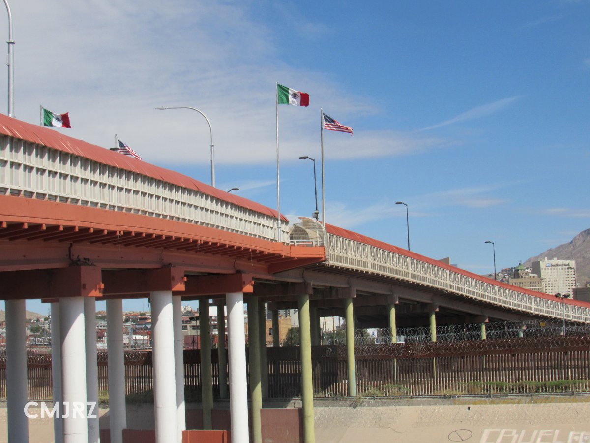 cmjrz's tweet photo. Este día visitamos COESPO, donde algunos de nuestros hermanos migrantes pudieron acercarse a representantes de los Consulados de sus países de origen para resolver dudas y recibir orientación.
Acompañar también es escuchar y orientar. 
#CasaDelMigrante #Migrantes https://t.co/1M9epZTDt8