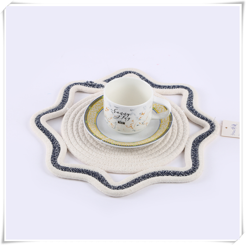 Nthya7beby's tweet photo. Handmade woven cotton pot holder, perfect for adding warm texture to your kitchen counter today! ， https://t.co/IQE79caPre