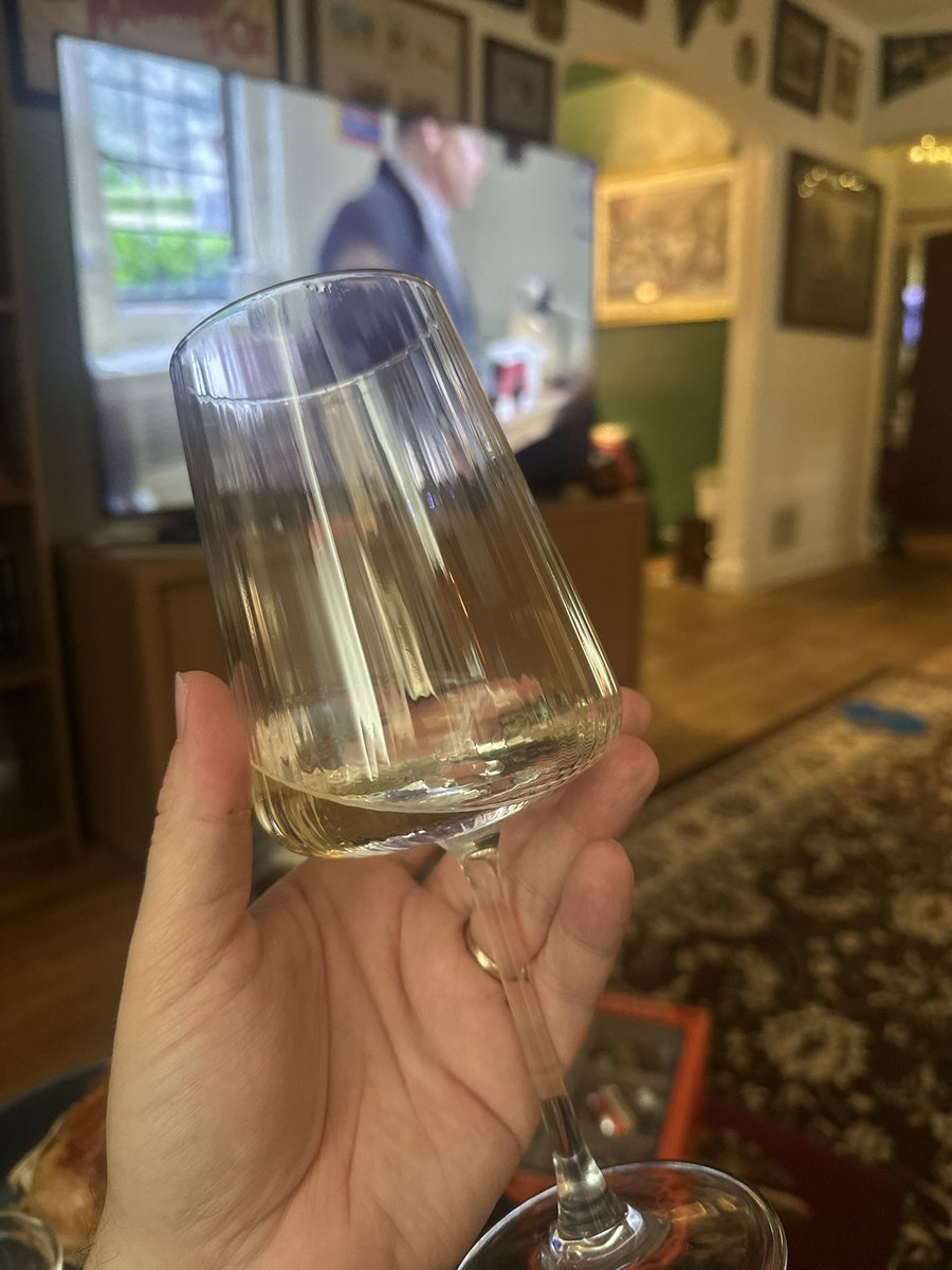 tophercummins's tweet photo. We’re becoming wine people https://t.co/CZKKFnlBls