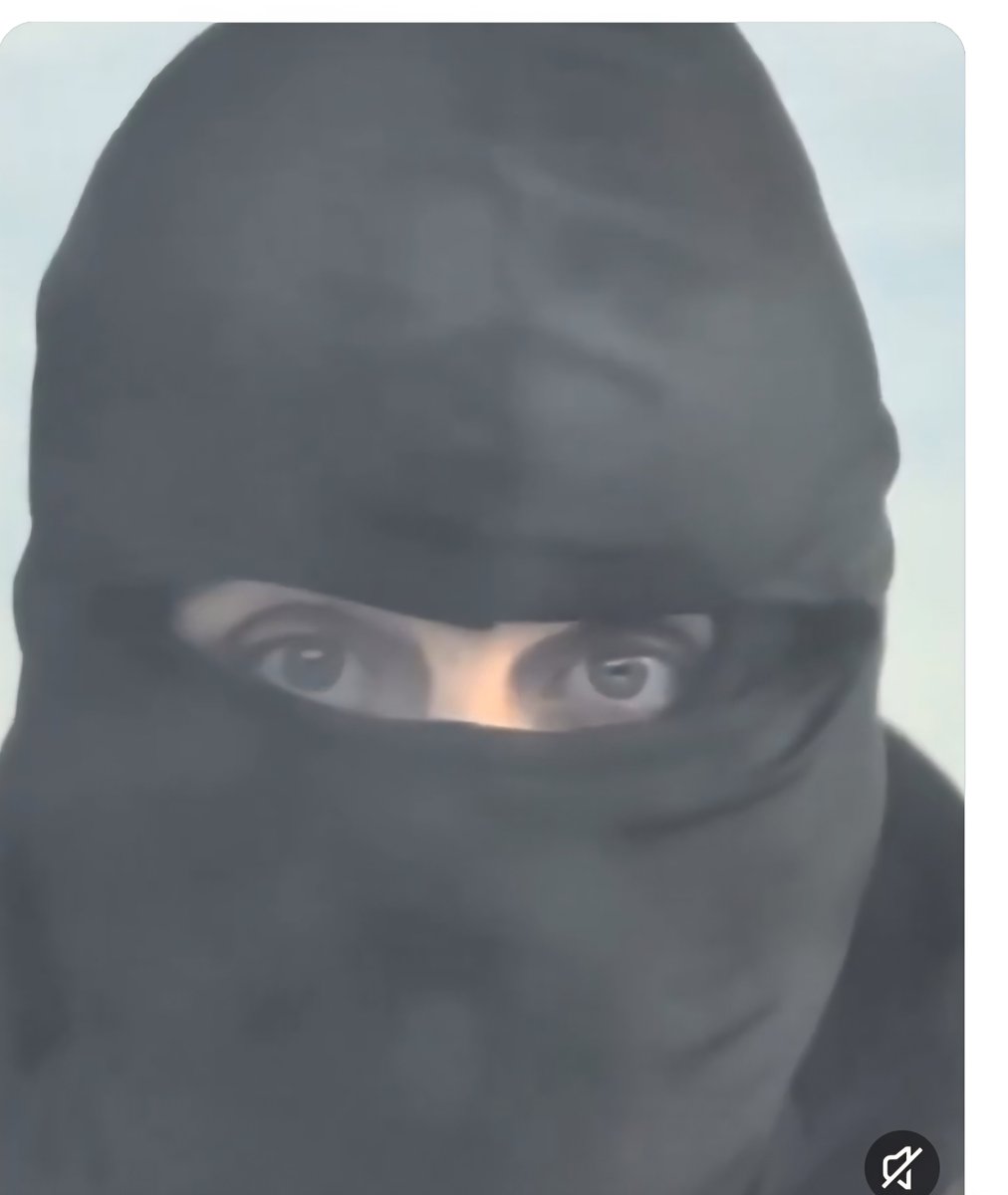 MsMartha15's tweet photo. Quiz time.  Guess which one is the terrorist threat. https://t.co/F1XEEBLIAa