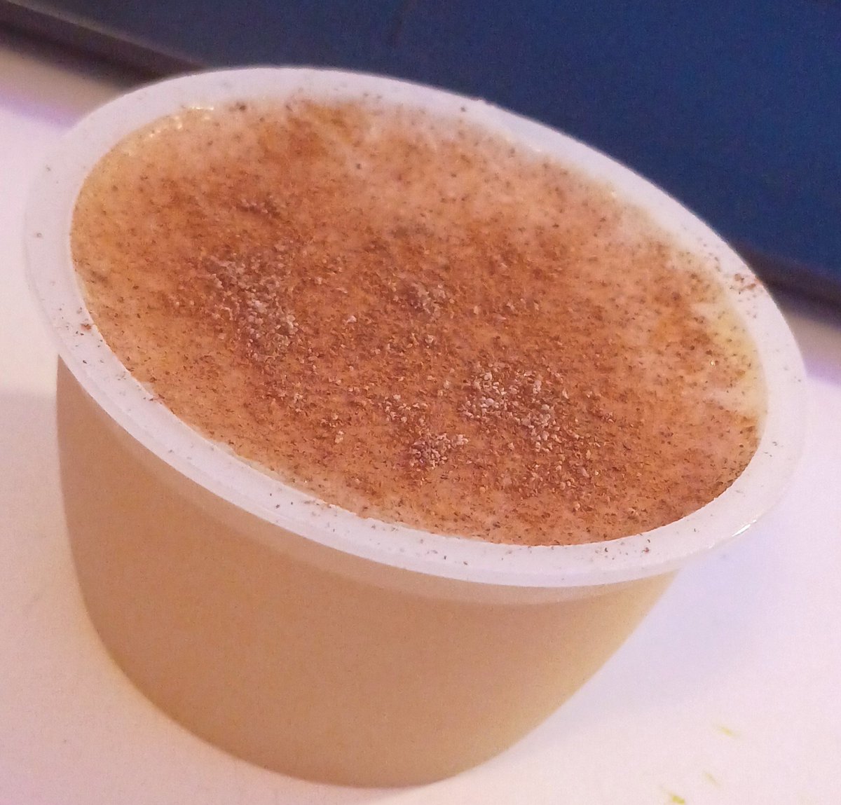 mels_ventacc's tweet photo. // breakfast
Apple sauce. Yum!

🦴 !  details in alt ~ 50cal https://t.co/wLNjerQGK2