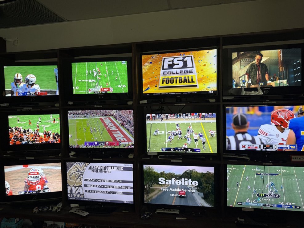 jonnywalkerccu's tweet photo. Wk 1 is LIVE!! 🏈👌💪 https://t.co/ORW91u9HHo