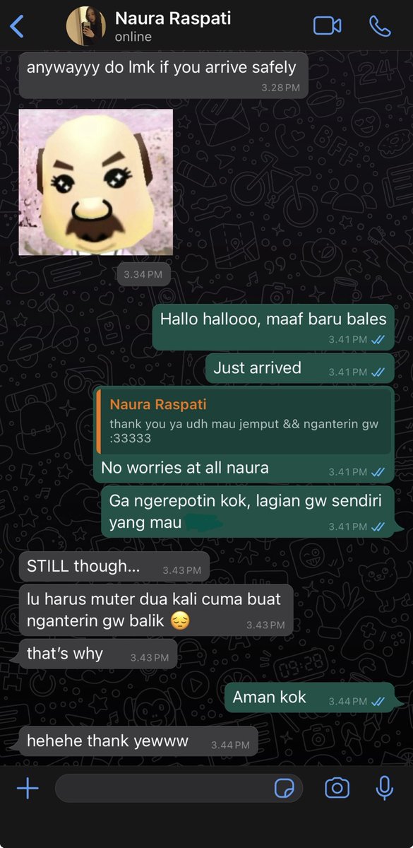 hazzeling's tweet photo. someone please help naura https://t.co/RbD6GxIpnB