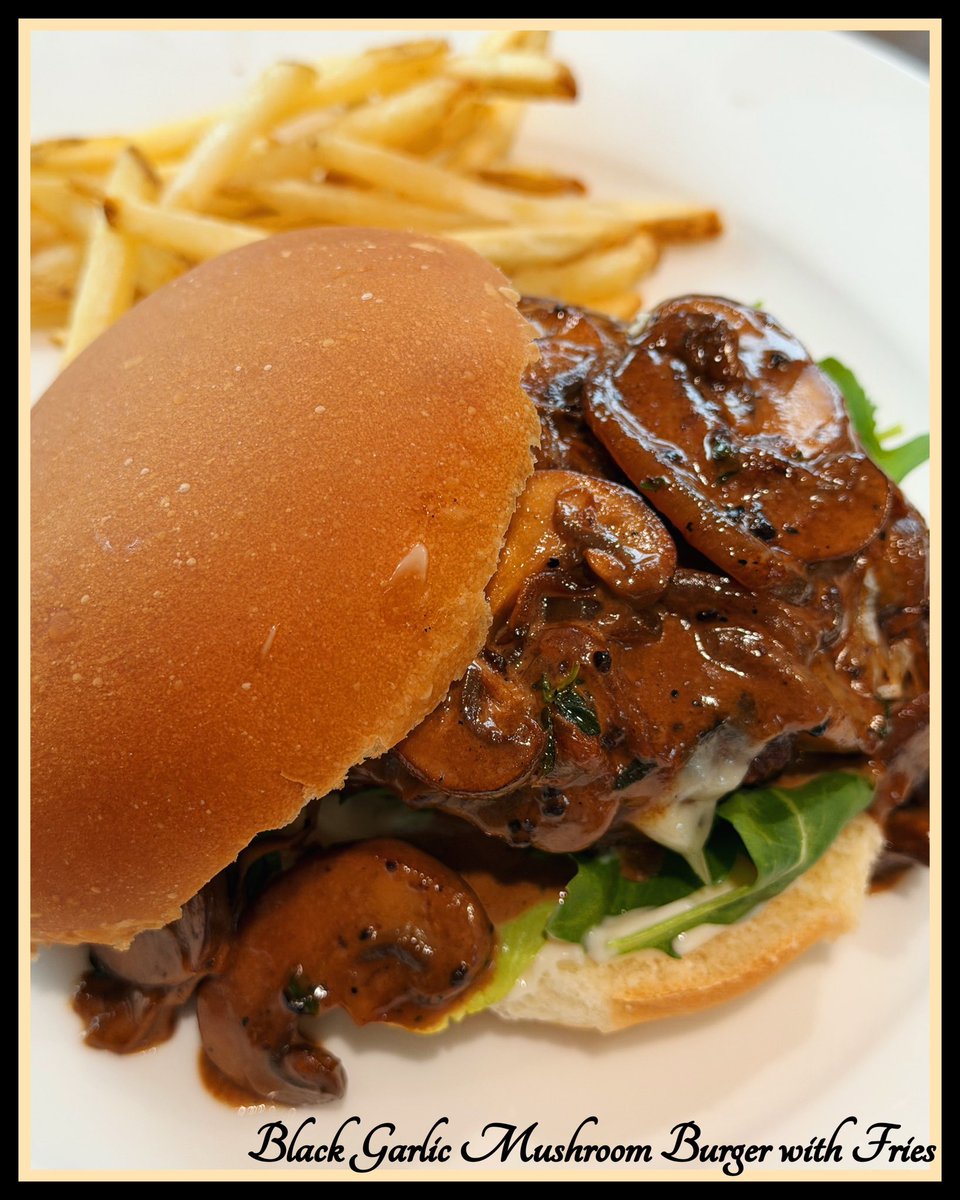 HWYWHoney's tweet photo. HoneyBears & SydneyBeans
September: 7 Day Meal Plan - Black Garlic Mushroom Burger with Fries
https://t.co/1EYykvjxa7
#September #Mealplan #foodblog #burger https://t.co/aqZstpccAI