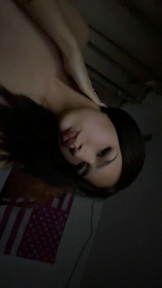 firexuser11's tweet photo. Would ya fuck her? #horny https://t.co/FOzlfsAsbg