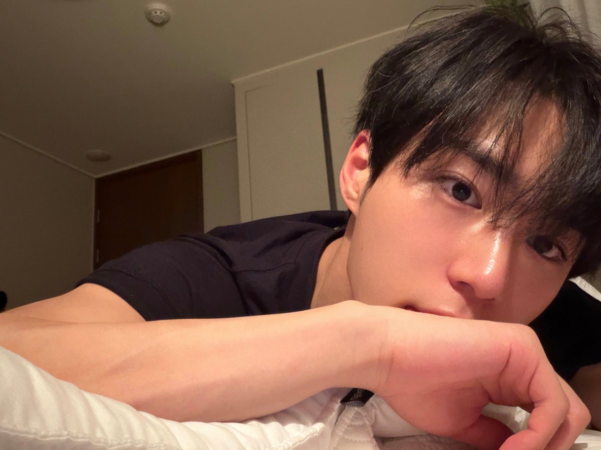 jaywonniesfate's tweet photo. KIM JUNSEO OMG 😩 https://t.co/dGqzJzQBZ2