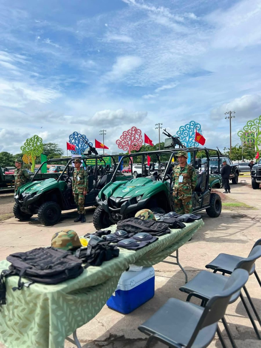 Plomo19792's tweet photo. 🔴 Inicia la Exposición Estática del Ejército de #Nicaragua desde la Plaza La Fe en Managua, en saludo al 47 aniversario de fundación.🫡🪖🇳🇮 https://t.co/7F2ivCNauj