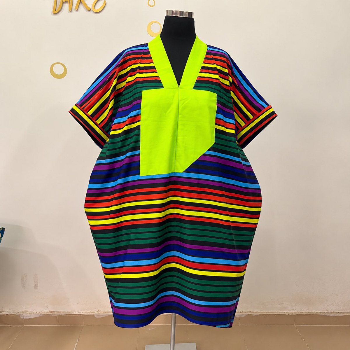 yay_tunes's tweet photo. SHORT Bubu gown 
FREE SIZE 
Price : 8k 
Location: Abuja 
Cc @Yaytunesapparel https://t.co/Kz0AYWLwRt