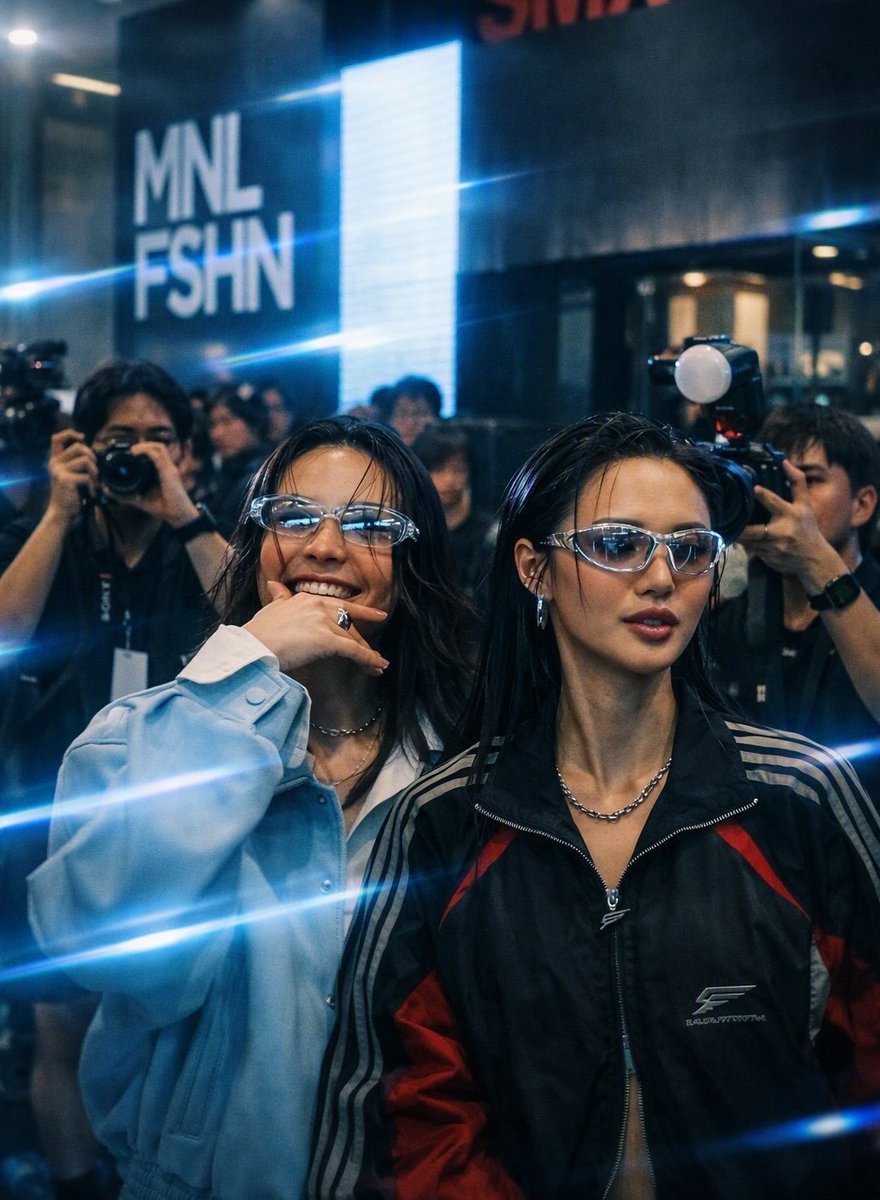 Betta_Luv's tweet photo. I need to know who is the one that took this photo because I can't breathe over here 🫠 LMSY have me barely survived tonight 🥵🔥

LOOKMHEESONYA MNL FSHNWK

#LMSYxCHARLOTTEFOLK
#CHARLOTTEFOLKxMNLFW https://t.co/4j0rSYZM8y