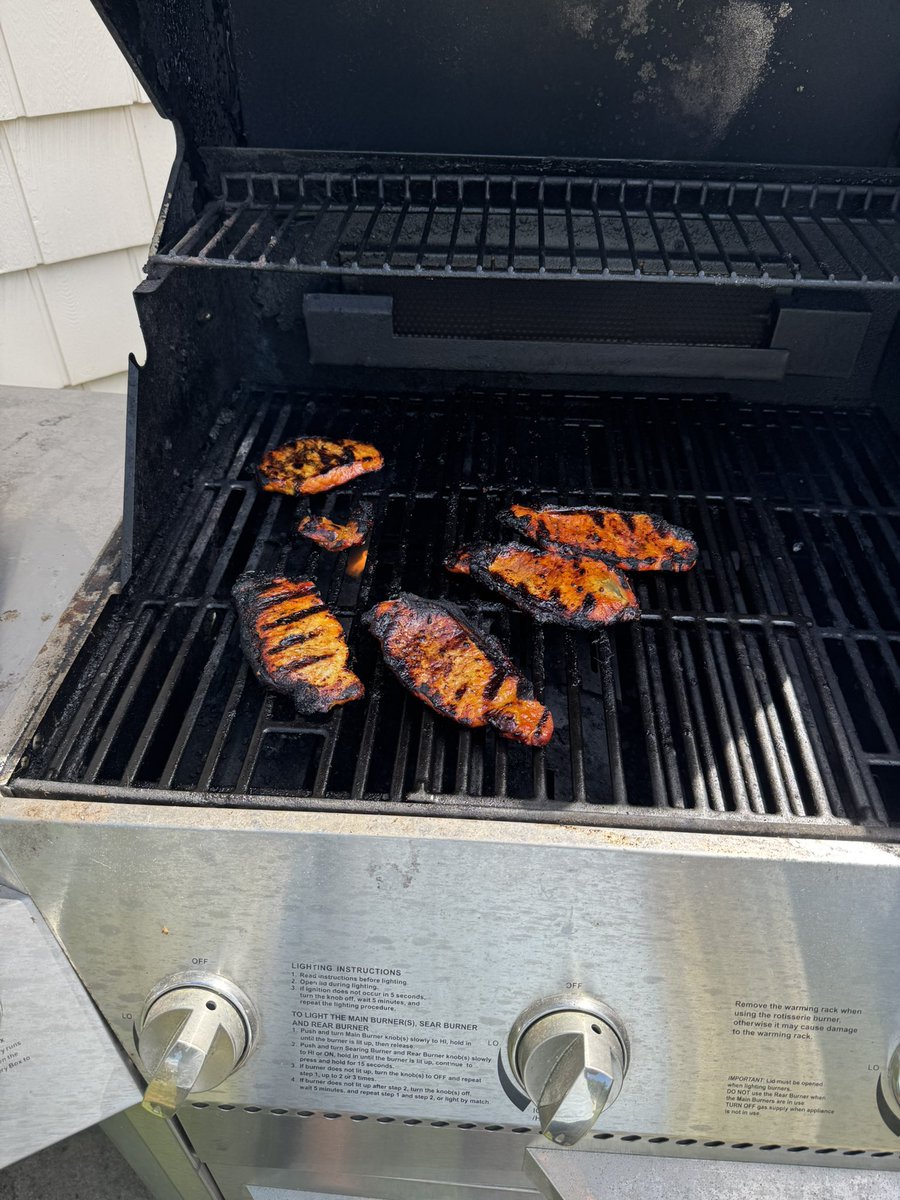 joe0ss's tweet photo. Bifanas for lunch 😋
Thinly sliced pork cutlets in a spicy Portuguese marinade topped with onions and peppers on a Portuguese roll(paposeco) https://t.co/mqqqXZyzHc