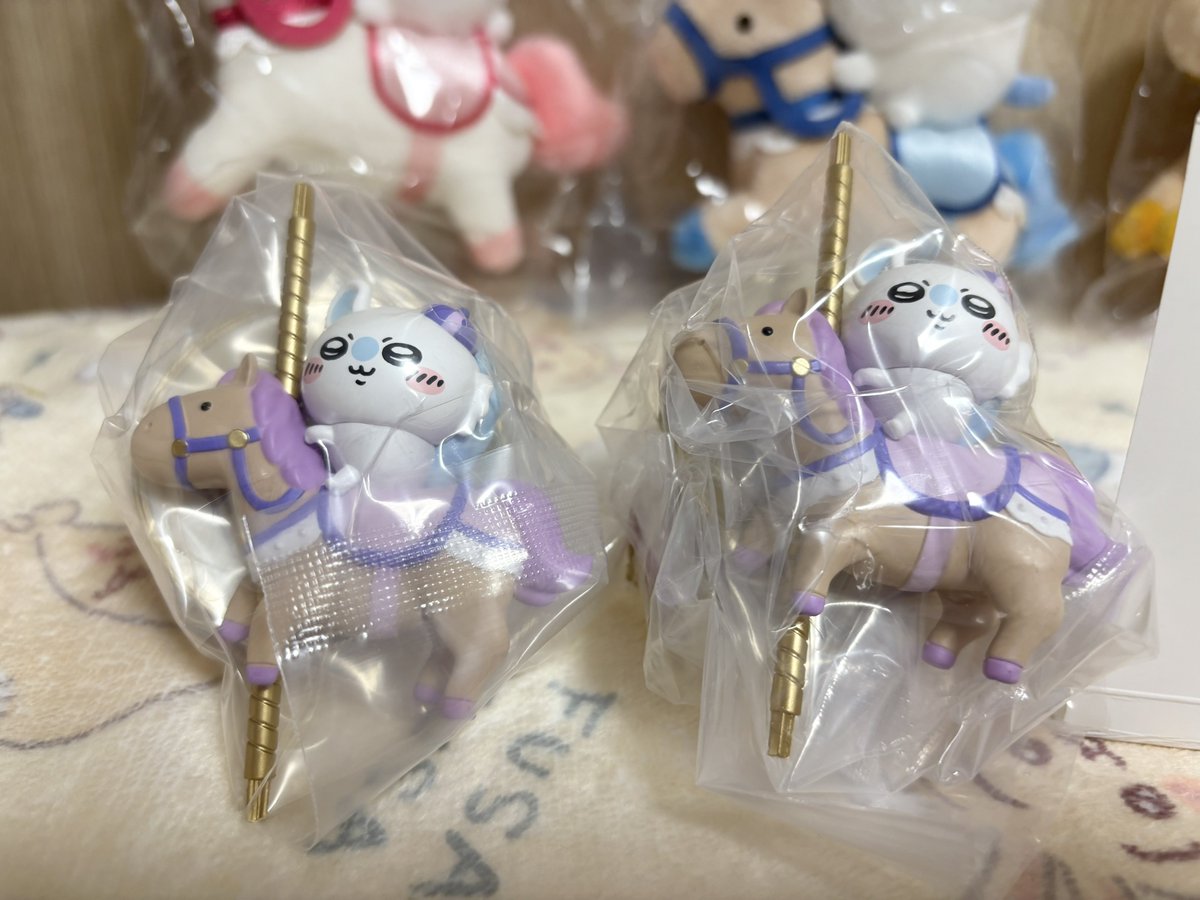 ちいかわ 香港限定 メリーゴーランドフィギュア モモンガ 最安値】モモンガ 香港限定 メリーゴーランド フィギュア ちいかわ