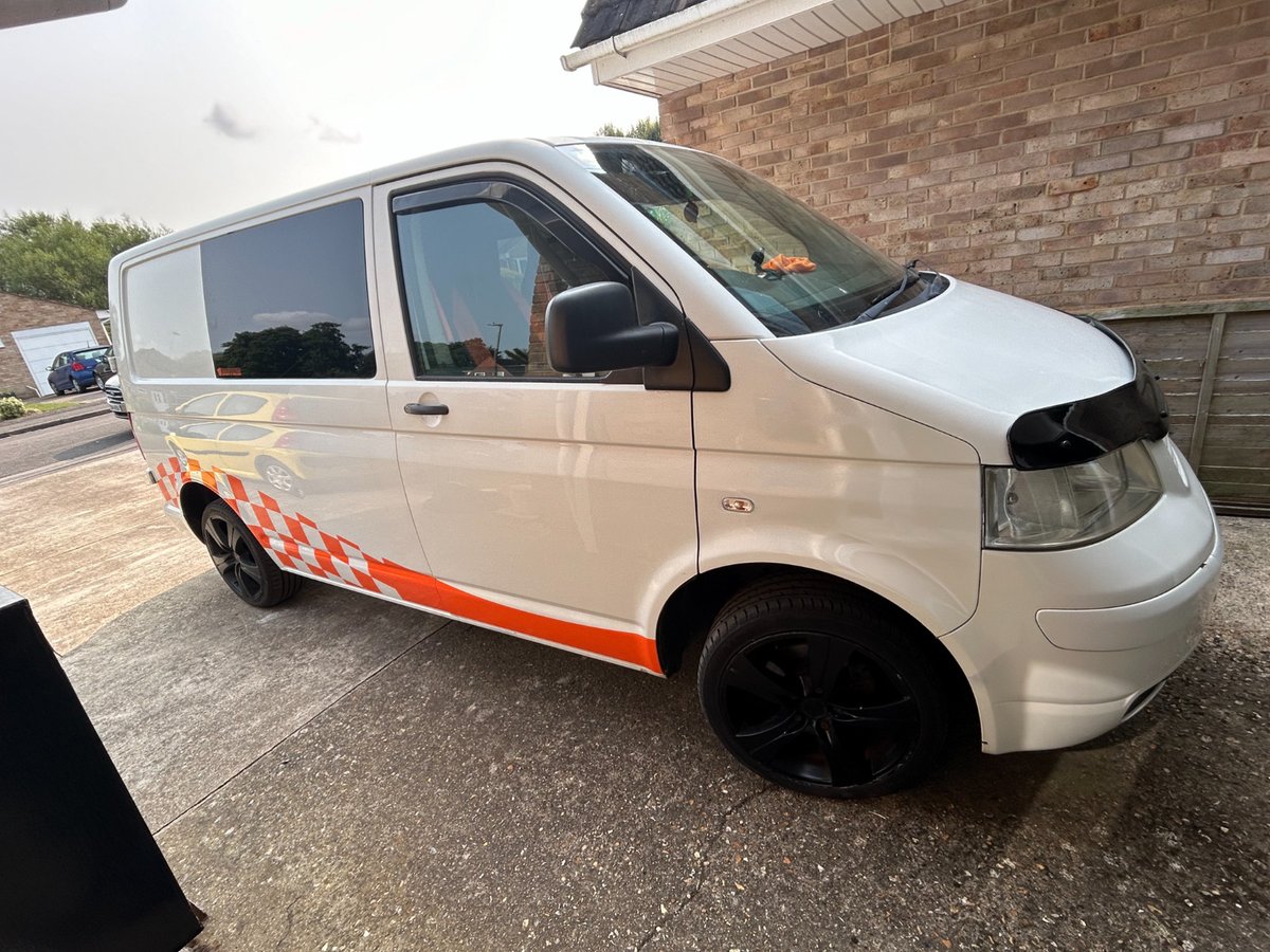 UKVWCampers's tweet photo. Ad: For Sale - Volkswagon Transporter T5 T28 SWB 1.9 TDI REPAIR https://t.co/D83pQckQ5Q <<--More #Volkswagen #Transporter https://t.co/FtCQEjjcHY