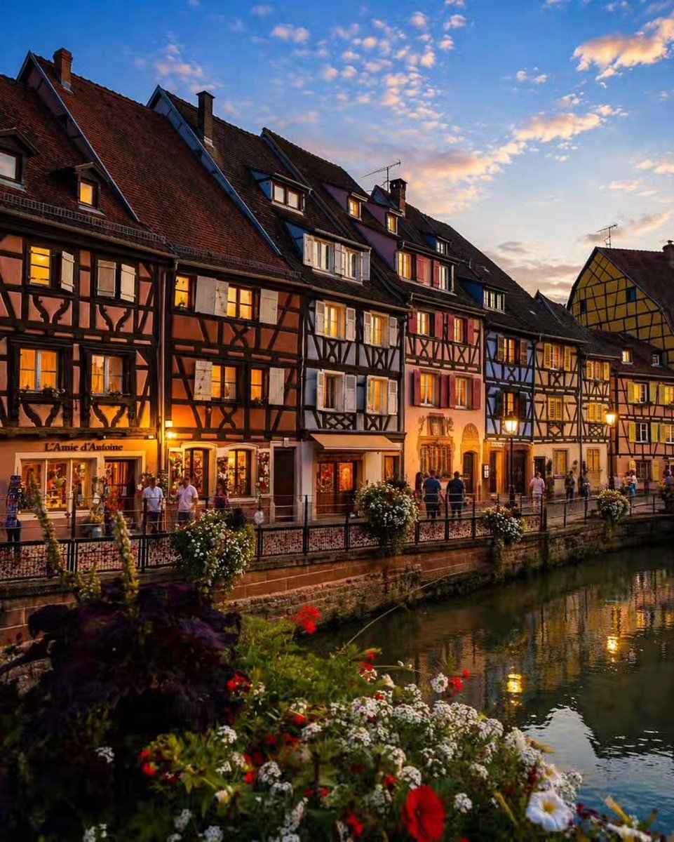 earthserenityy's tweet photo. Colmar France https://t.co/1KLrbaoUL2