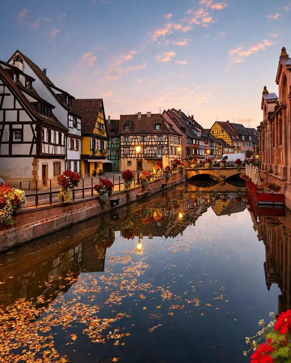 earthserenityy's tweet photo. Colmar France https://t.co/1KLrbaoUL2