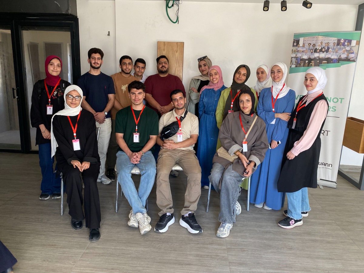 SolimanHijjy's tweet photo. Final photos: Last weekend I completed two training sessions with the "We Are Not Numbers" team on transforming written journalistic stories into visual stories using photos and videos, and teaching the basics of mobile phone photography.

#gaza #WannCohort19 https://t.co/Ih7t7pviLg