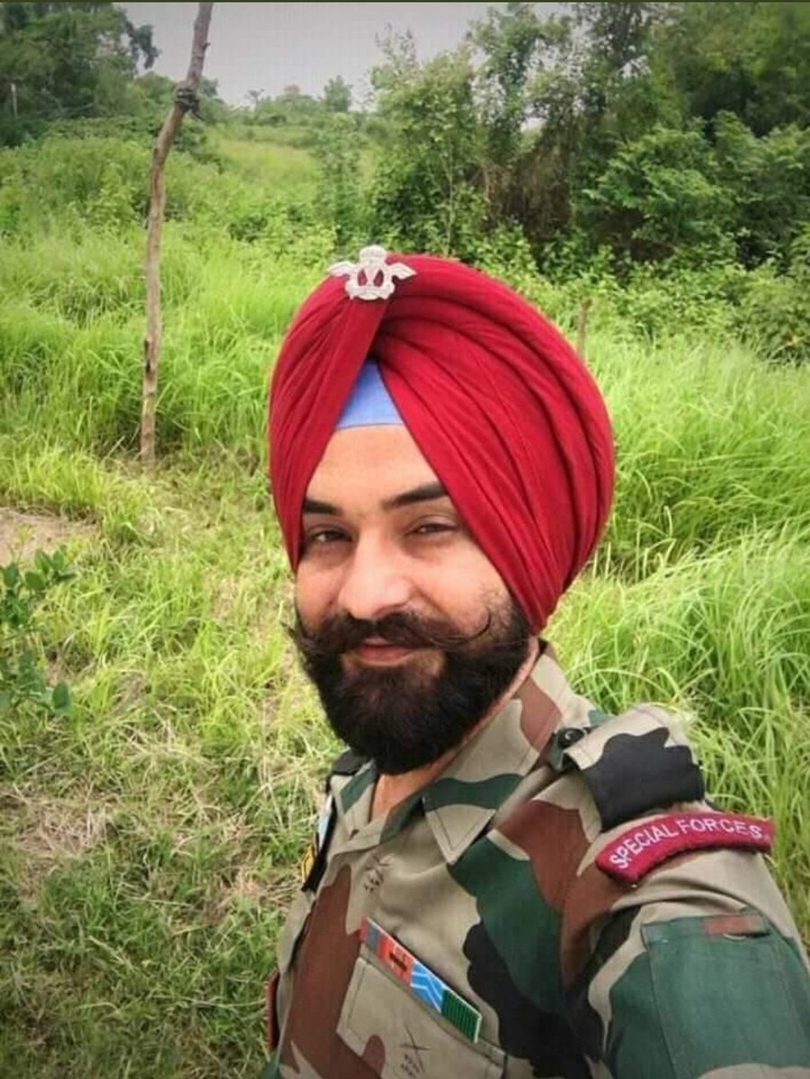 Humanity2008's tweet photo. Remembering and paying tribute to  

LANCE NAIK SANDEEP SINGH
Shaurya Chakra 
4 PARA SF
on his  #Birthanniversary today. 
He has immortalized on September 22,2018 fighting terrorists at Kupwara in J&amp;K.
Forever
Nation got HERO
&amp;
Family lost HERO
#FreedomisnotFree https://t.co/rCctD92aeP