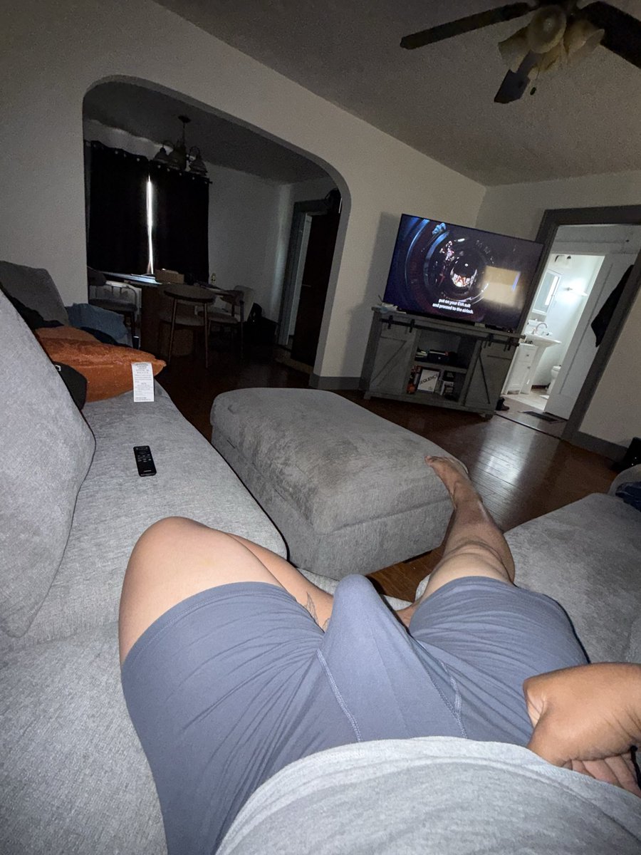 _TH3MIG_'s tweet photo. With? Or without? Dm me for more👀😜
#oregon #pdx #pnw #horny #goon #female #male #pdxafterdark https://t.co/u9MWbxMVar