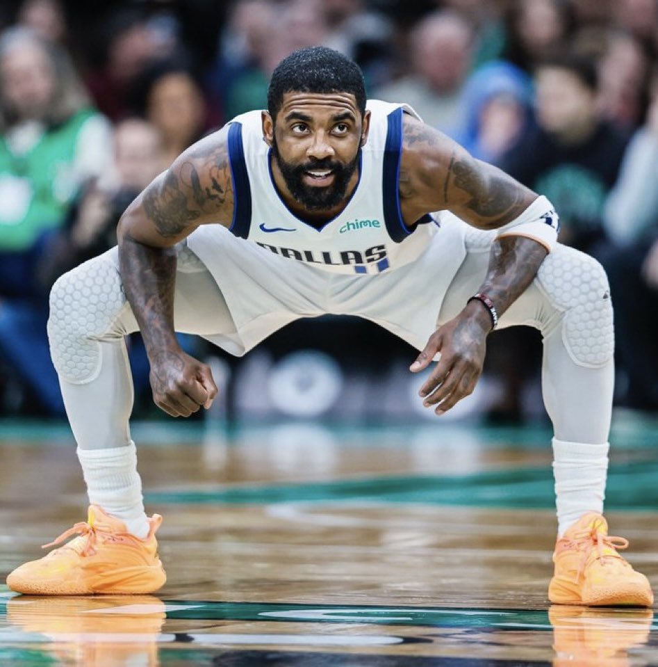 statdefender's tweet photo. Most 20+ PTS 4th Quarter Games In The Last 5 Seasons (RS + Playoffs) :
                       
1.  Kyrie Irving  —  7
2.  De’Aaron Fox  —  5
2.  Donovan Mitchell  —  5
4.  Stephen Curry  —  4
4.  Luka Doncic  —  4
6.  Giannis Antetokounmpo  —  3
6.  Anthony Edwards  —  3
6.  D’Angelo Russell  —  3