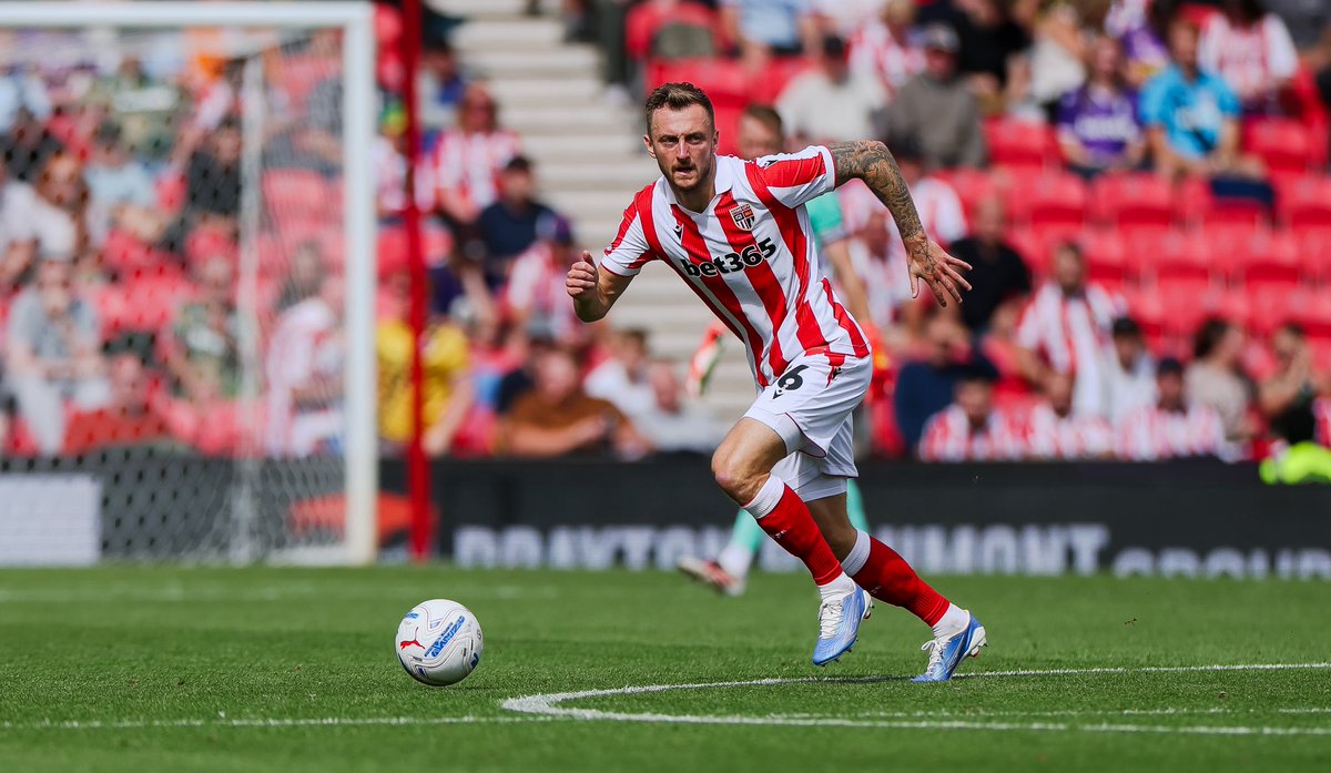 BenWilmot6's tweet photo. Top performance today 🤩 stadium was bouncing! @stokecity https://t.co/6FzzXw36uP