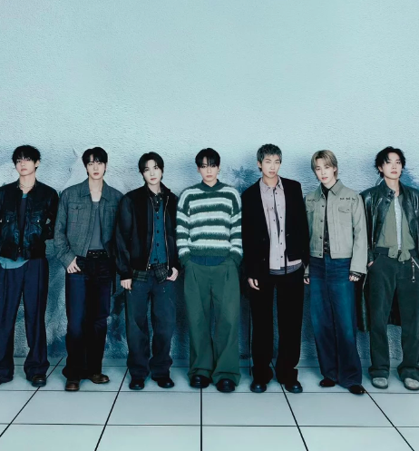 AboutMusicYT's tweet photo. BTS breaks the record for the biggest streaming year by an Asian act on the Spotify, with 8.68 billion streams.

They have surpassed themselves. https://t.co/lJ7Hvrk35y