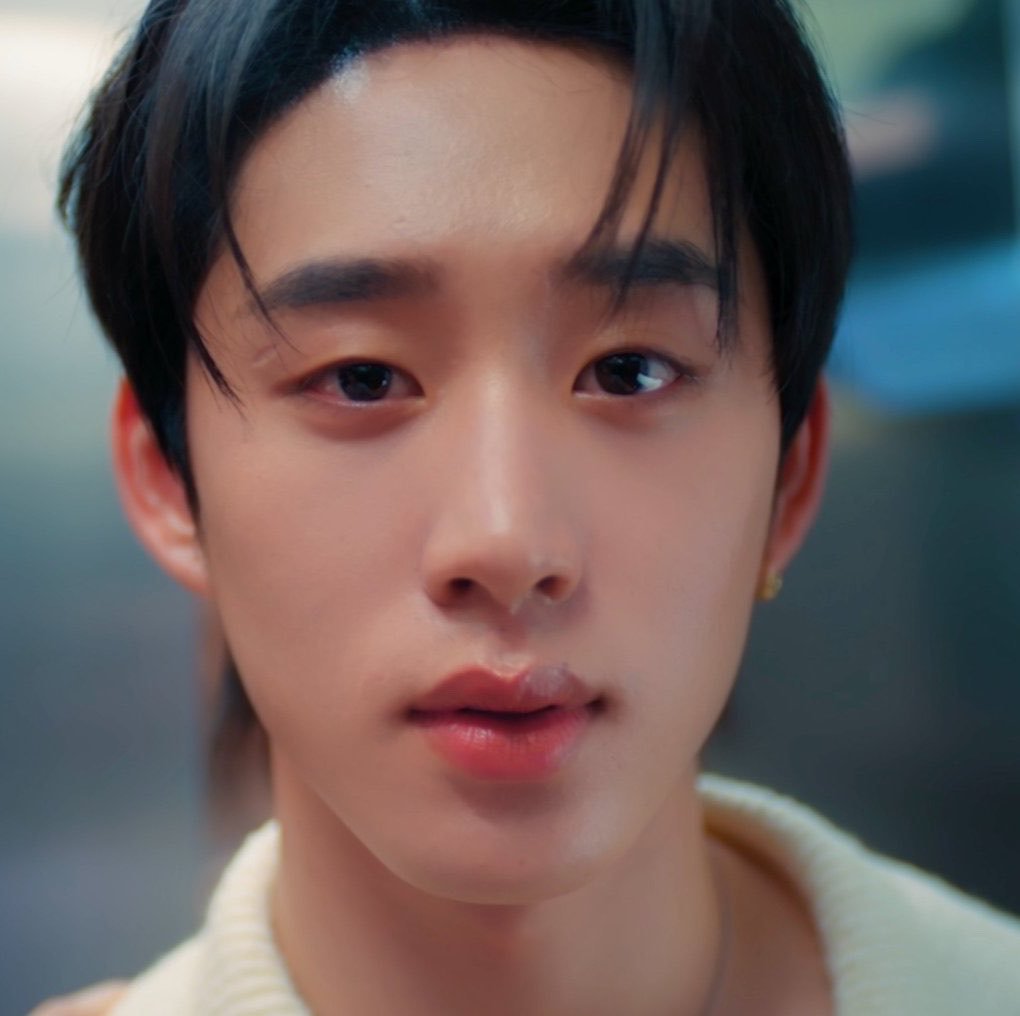 tomoon99's tweet photo. น่ารักมากกก 😭

#YouManiacSeriesEP2 https://t.co/qVu3eA1ZUG