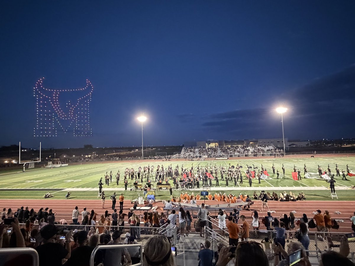 MeadHSBands's tweet photo. Another Maverick win, and a great performance by the band! #mavbandfam @MeadAthletics @MeadHS @MeadFootball https://t.co/bfv28Q0Q6X