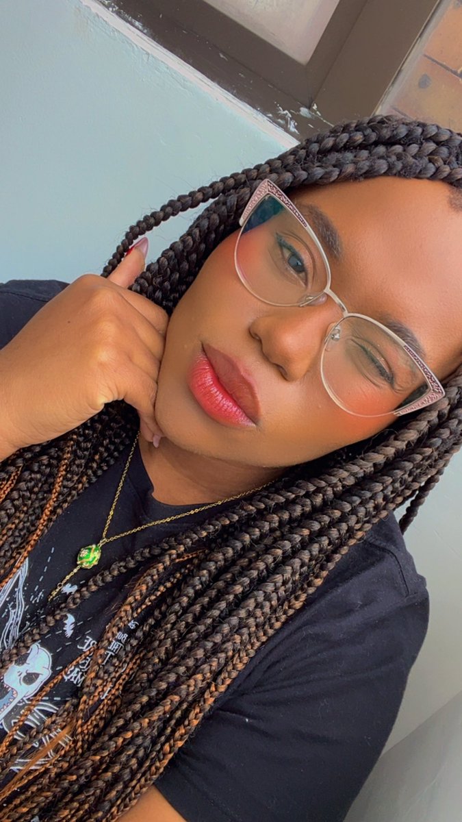 itsmakenaa_'s tweet photo. I'll see you at STP 💋 https://t.co/APzZ2aBCO8