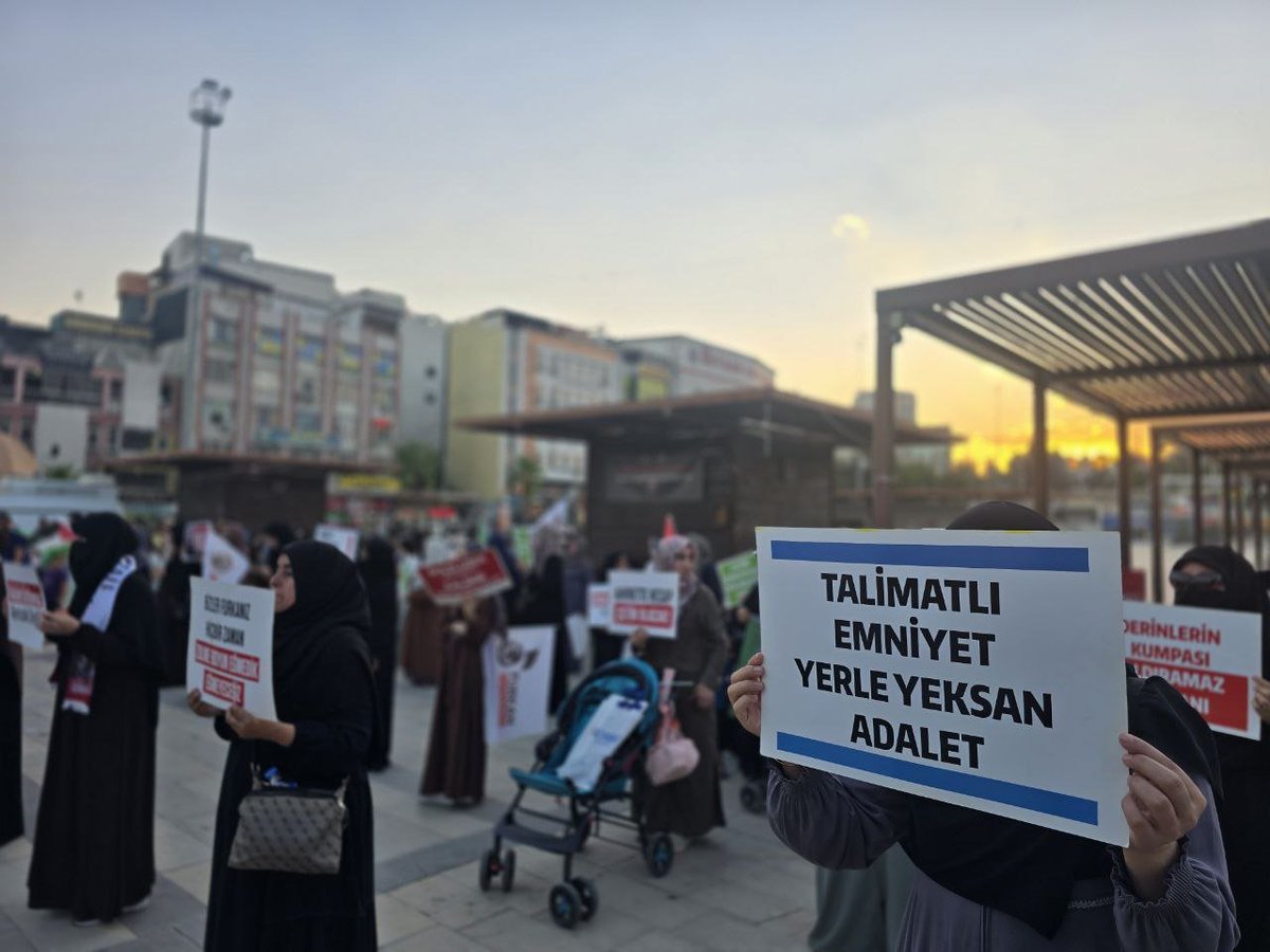 fhoncunesil's tweet photo. Meşru Mücadelemiz Sürüyor! 

Furkan Hareketi mensupları olarak haksız bir şekilde tutuklanan Alparslan Kuytul Hocaefendi Semra Kuytul Hocahanım ve çok sayıda Furkan Hareketi mensubu kardeşimiz için basın açıklaması gerçekleştirdik.

AlparslanHocaya Özgürlük 
SemraHocaya Özgürlük 
FurkanHareketi Tertemizdir 

📍 Şanlıurfa